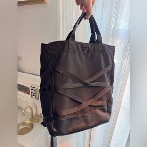 Versatile Joan & David Black Laptop
Backpack Tote Travel Gym Diaper Bag
EUC